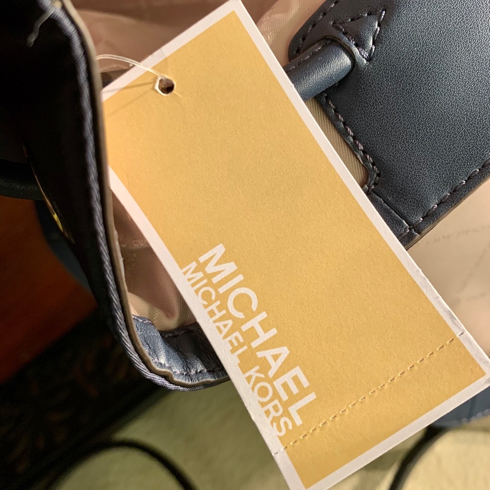 Michael Kors Abbey Large Logo Cargo Backpack - Picture 13 of 16